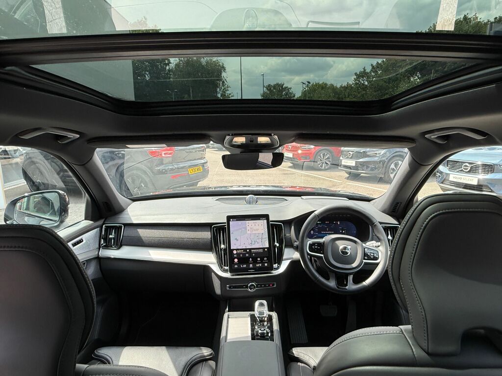 Volvo XC90 Ultra Black #3