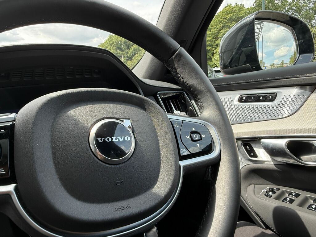 Volvo XC90 Ultra, T8 Awd Plug-in Hybrid, Bri Red #38