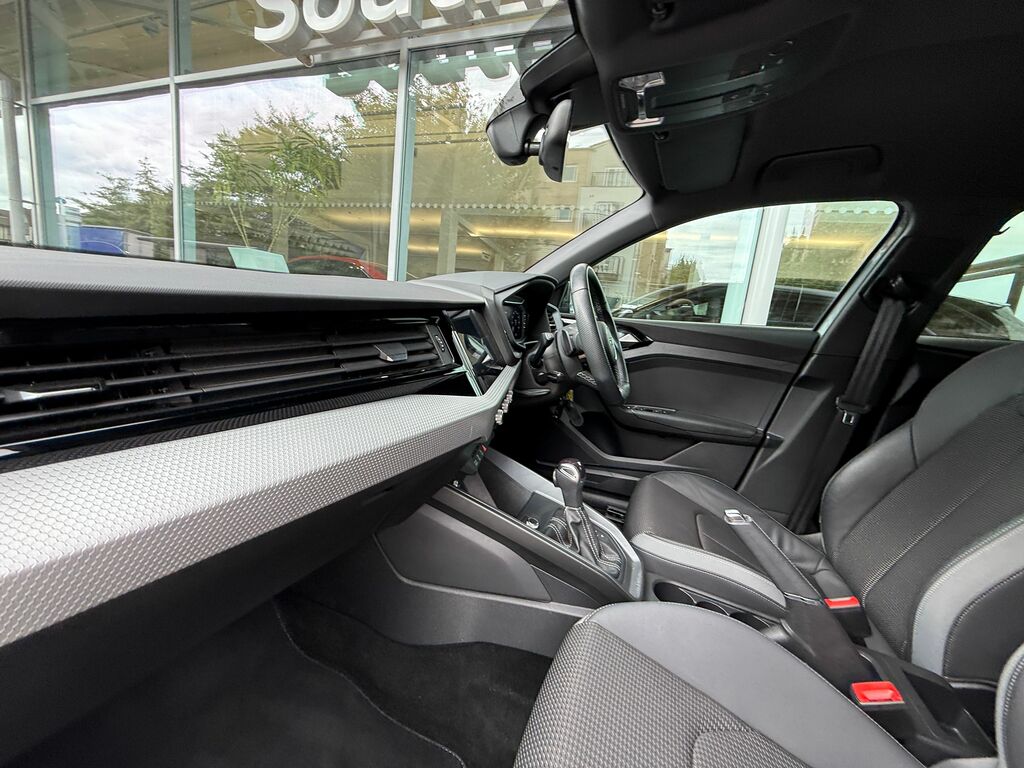 Audi A1 Black Edition HG73BUP Black #2