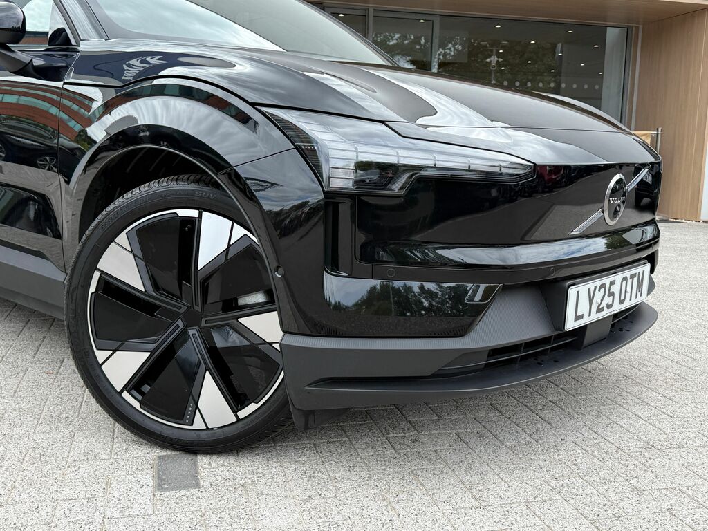 Volvo EX30 Ultra LY25OTM Black #6