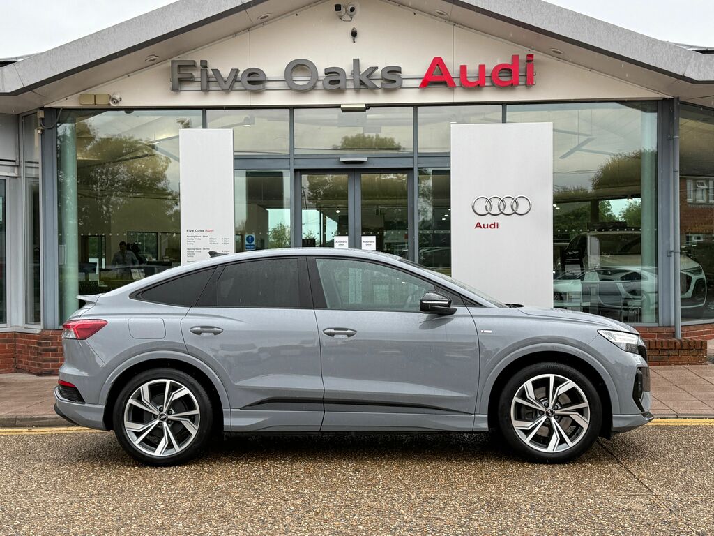Audi Q4 E Tron Edition 1 RE22LFP Black #2