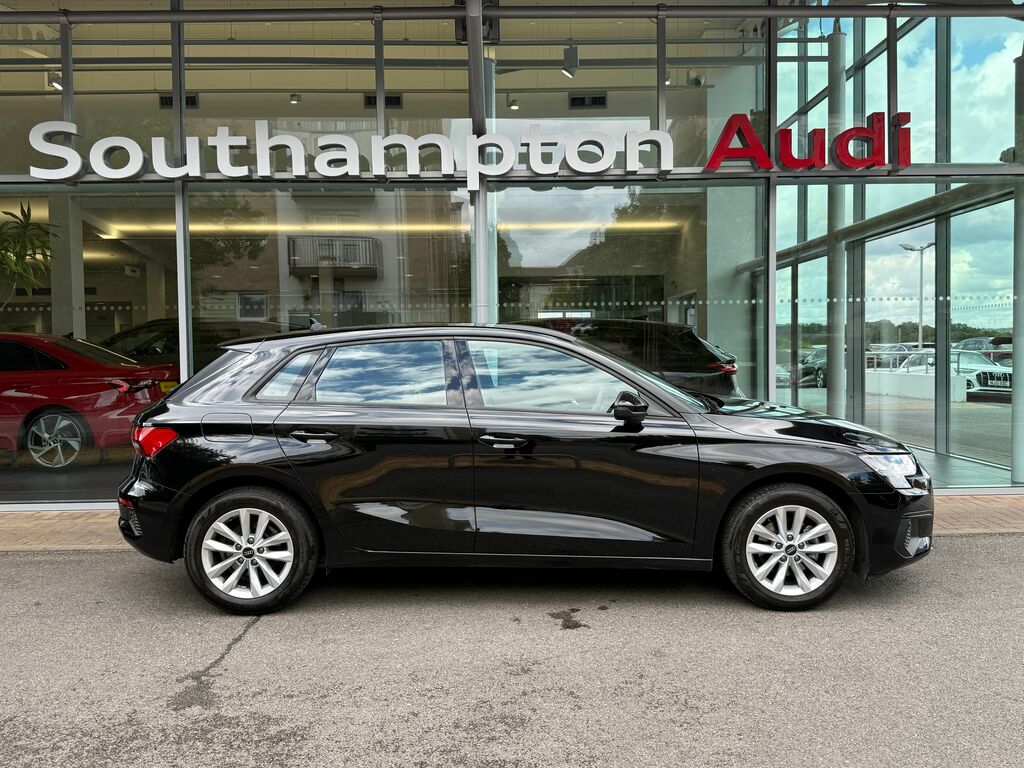 Audi A3 Technik Black #4