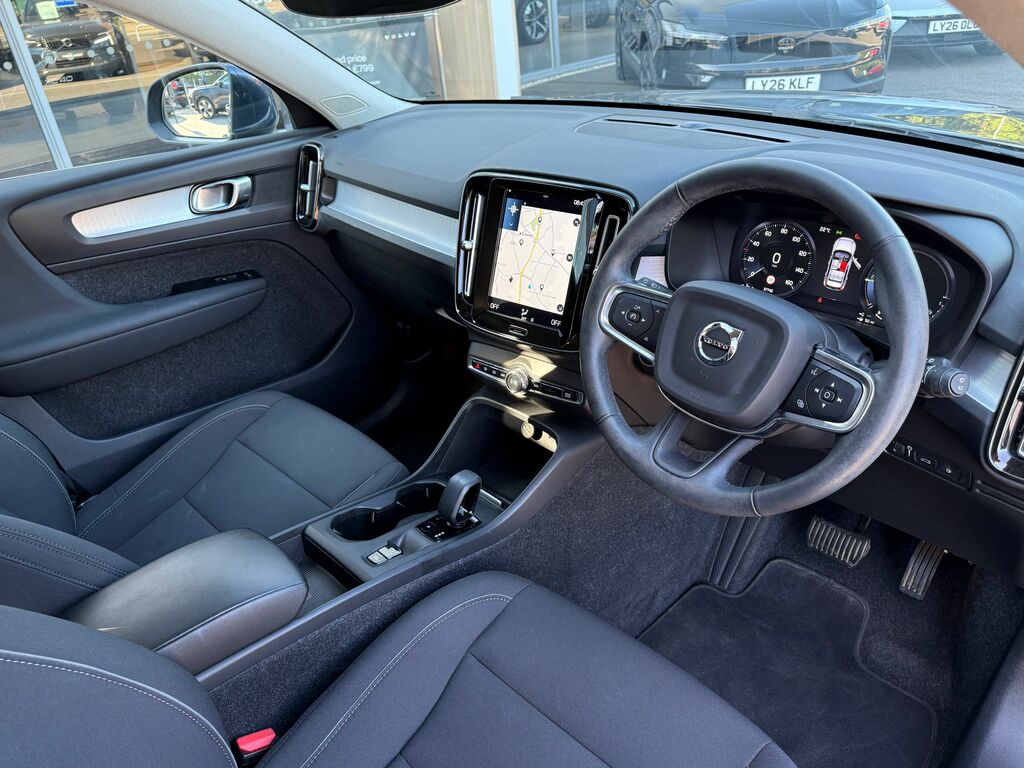 Volvo XC40 Inscription Blue #4