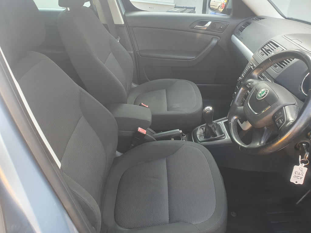 Skoda Yeti 1.2 Tsi Se Suv Euro 5 105 Ps Blue #6
