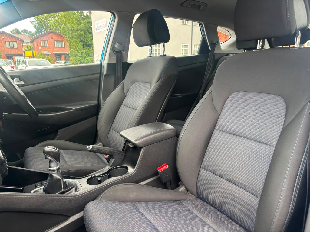 Hyundai Tucson 1.6 Gdi Se Nav 2Wd Grey #15