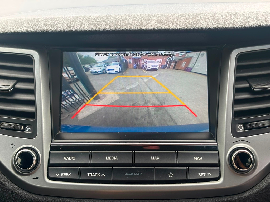 Hyundai Tucson 1.6 Gdi Blue Drive Se Nav Suv Eu #4