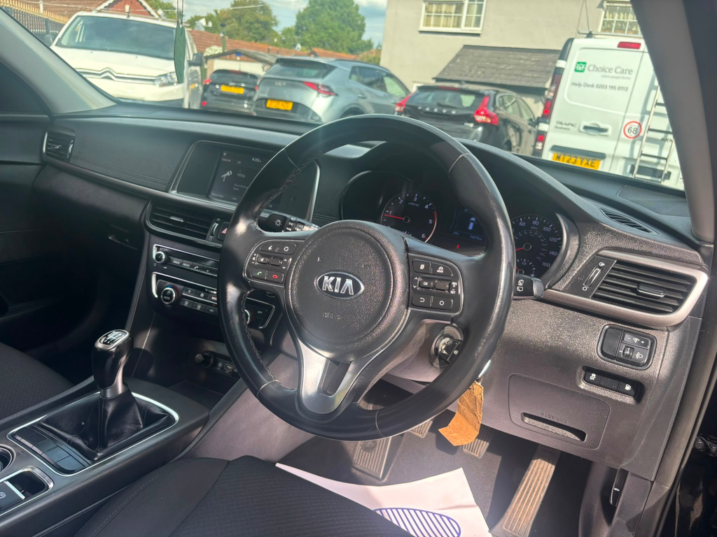 Kia Optima 1.7 Crdi 2 Sportswagon Euro 6 S Black #2