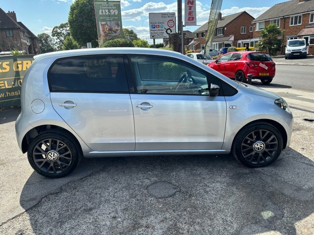 Volkswagen Up 1.0 Groove Up Hatchback Euro 5 Silver #5