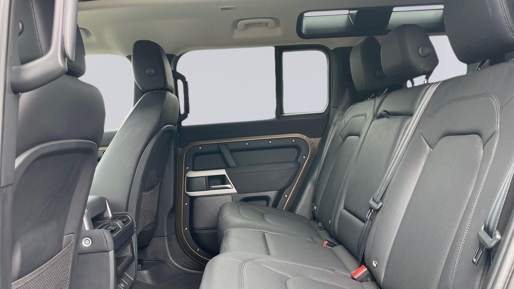 Land Rover Defender 110 P400 Xs Edition Gondwana Stone  #4