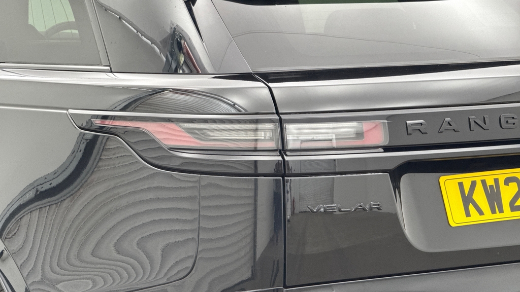 Land Rover Range Rover Velar 2.0 P400e Dynamic Se Estate Black #19