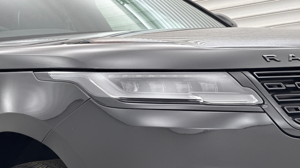 Land Rover Range Rover Velar 2.0 P400e Dynamic Se Estate Black #17