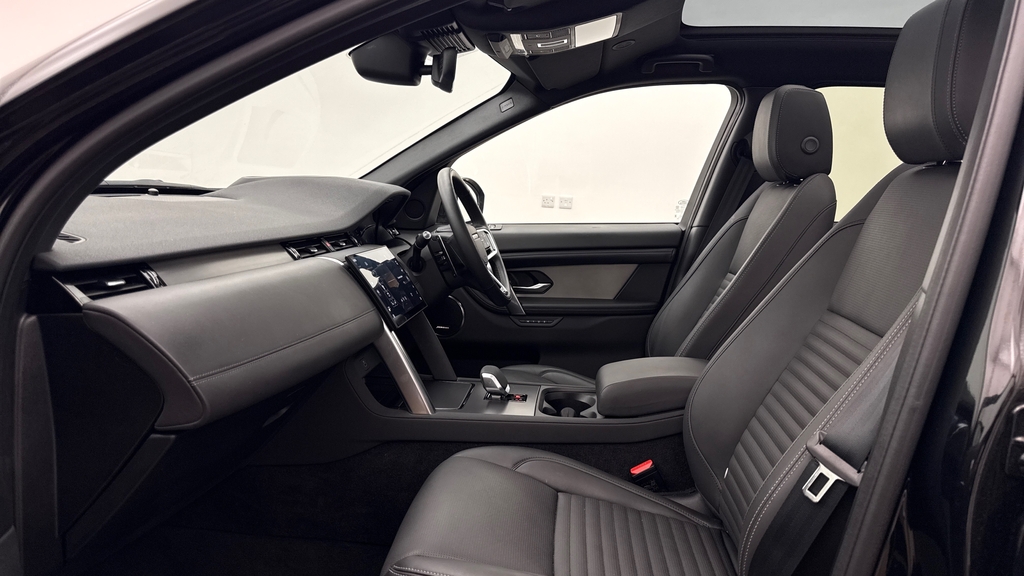 Land Rover Discovery Sport D200 Dynamic Hse Santorini Black Black #3