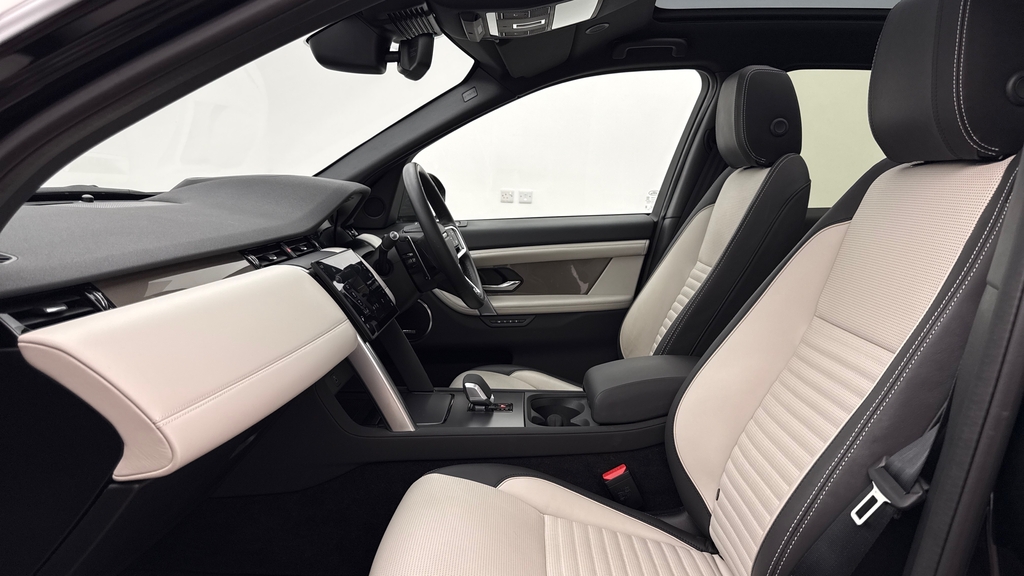 Land Rover Discovery Sport D200 Metropolitan Santorini Black Black #3