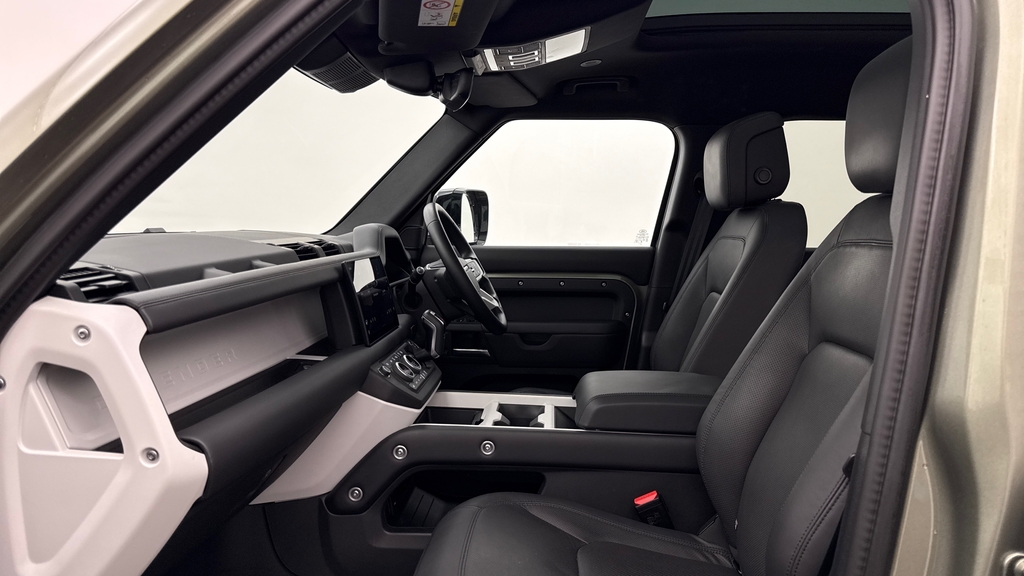 Land Rover Defender 110 D350 X-dynamic Hse Pangea Green Green #3