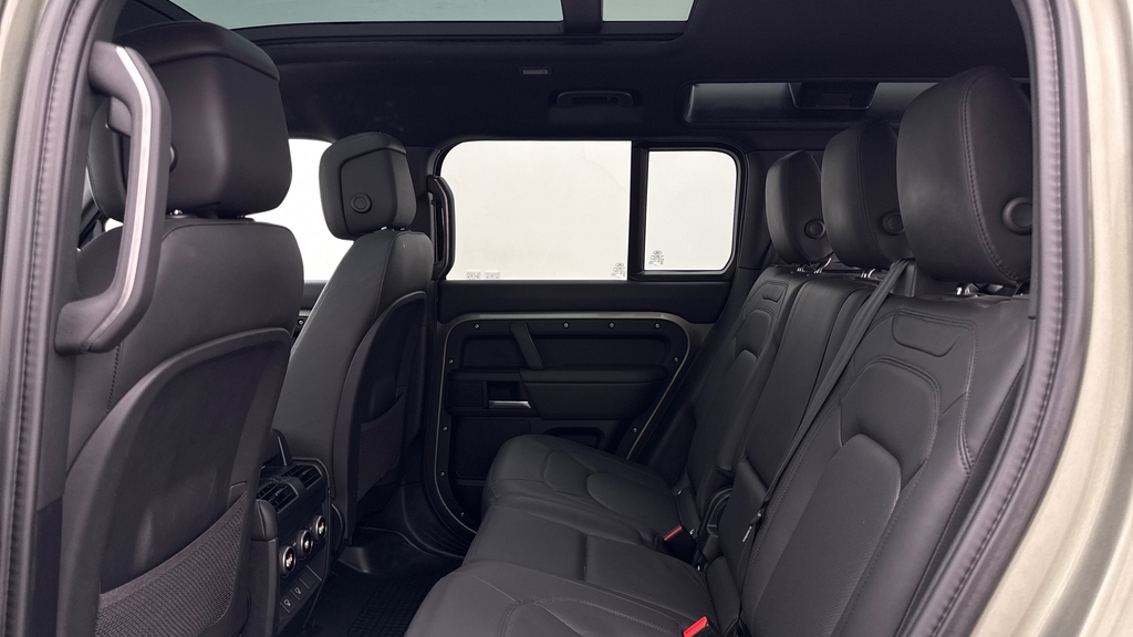 Land Rover Defender 110 D350 X-dynamic Hse Pangea Green Green #4