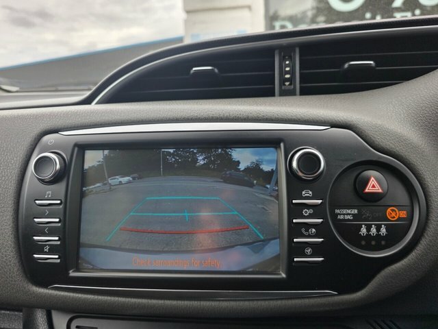 Toyota Yaris Vvt-h Icon Tech Hatchback Grey #2