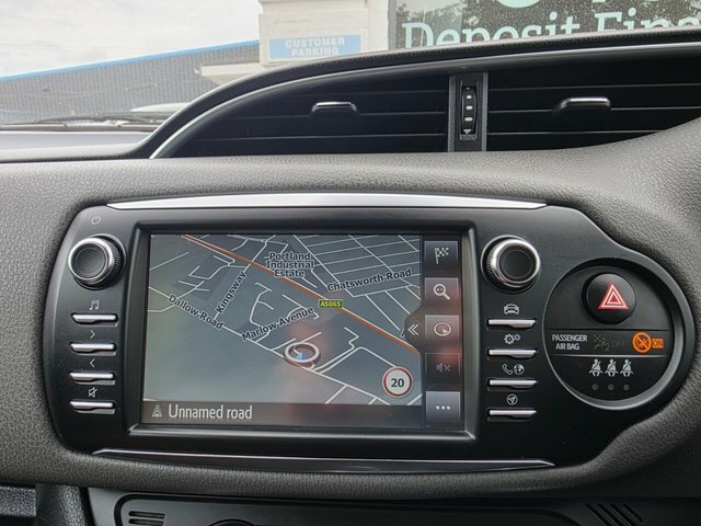 Toyota Yaris Vvt-h Icon Tech Hatchback Grey #4