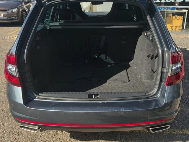 Skoda Octavia Octavia 1.0 Tsi 115Ps S Hatchback1968 Skoda White #59
