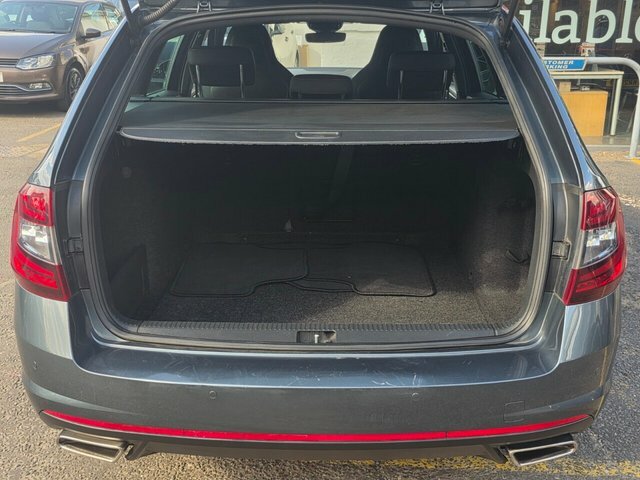 Skoda Octavia Octavia 1.0 Tsi 115Ps S Hatchback1968 Skoda White #56