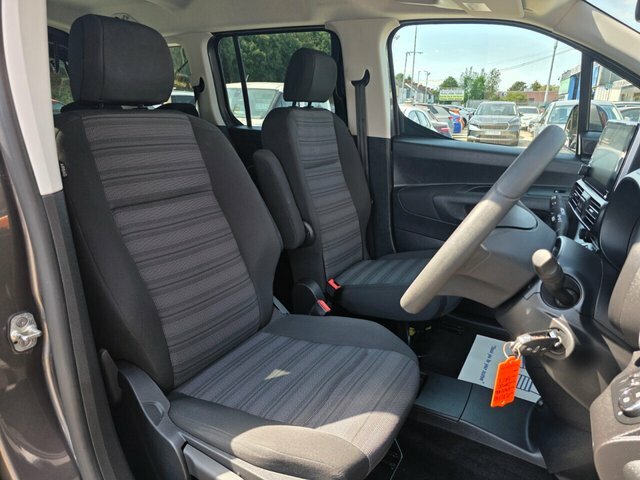Vauxhall Combo Life 1.5 Turbo D Se XL Mpv 6Spd Euro Grey #14