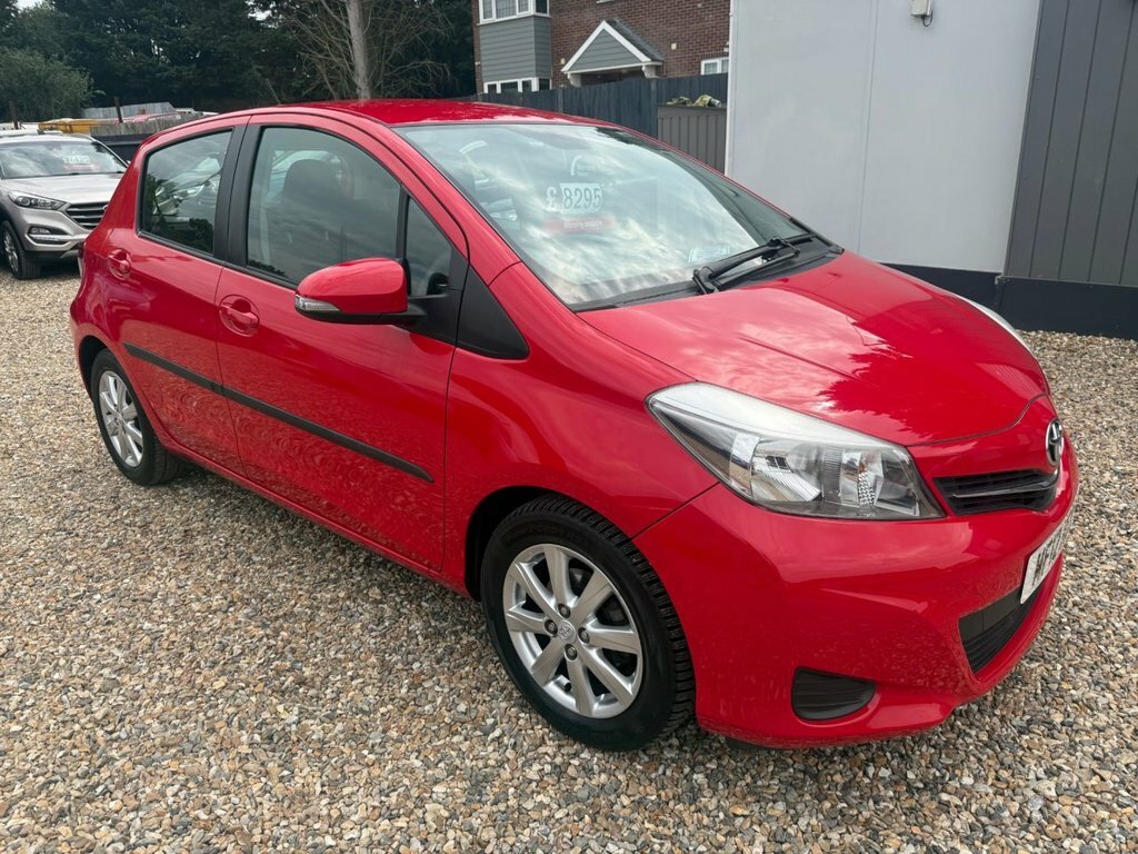 Toyota Yaris 1.3L Tr Red #2