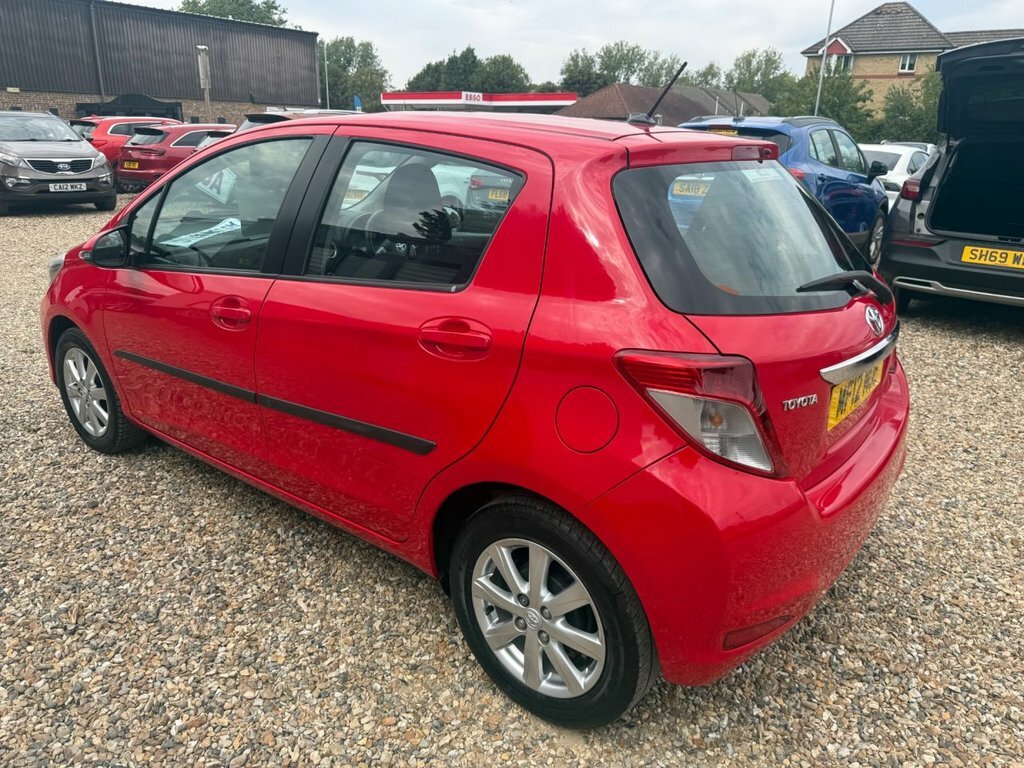 Toyota Yaris 1.3L Tr Red #5