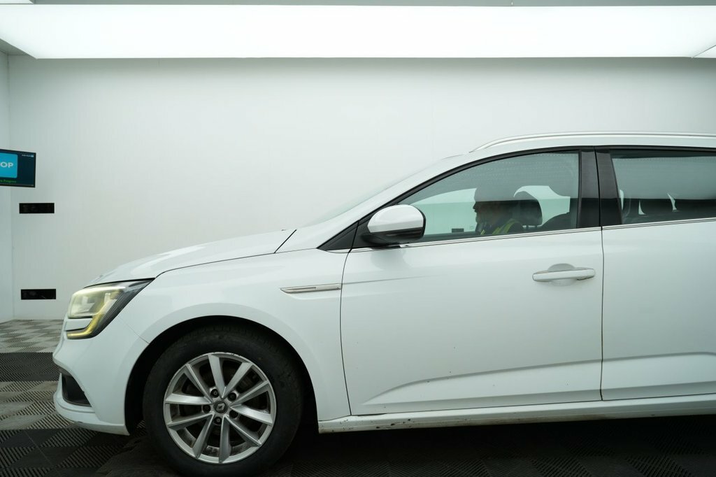 Renault Megane 1.5L Dynamique Nav White #4
