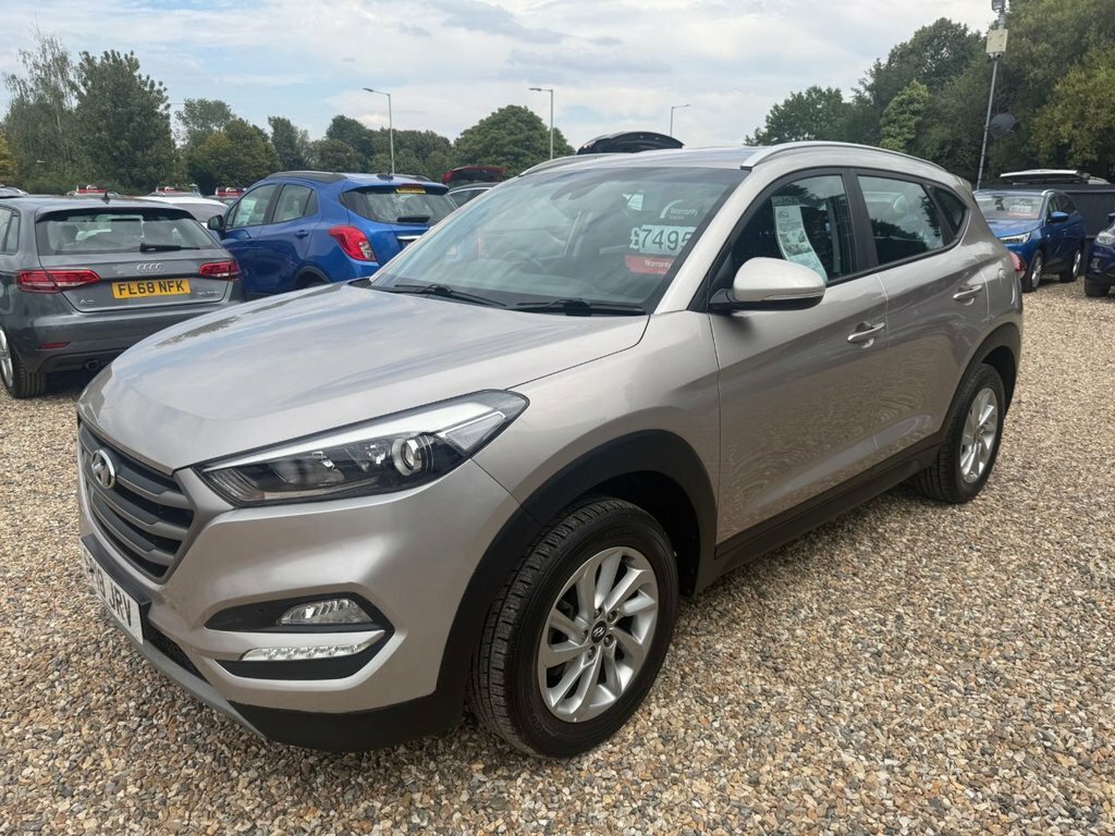 Hyundai Tucson 1.6L Se Nav White #4