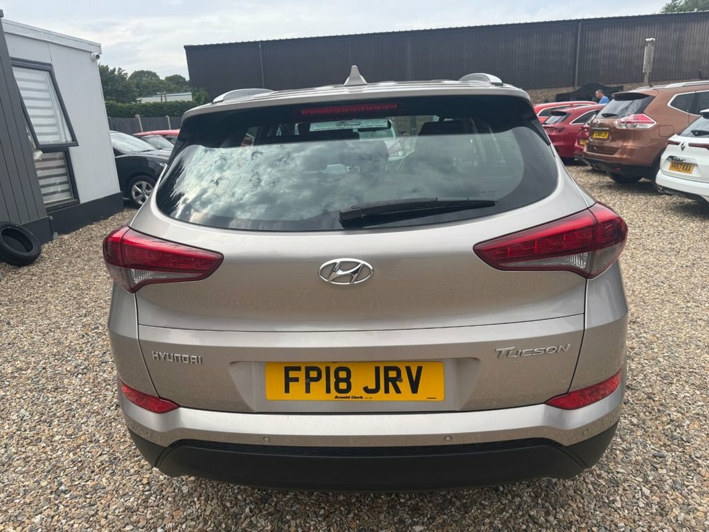 Hyundai Tucson 1.6L Se Nav White #6