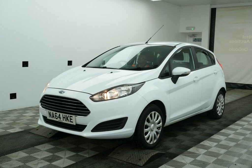 Ford Fiesta 1.3L Style White #2