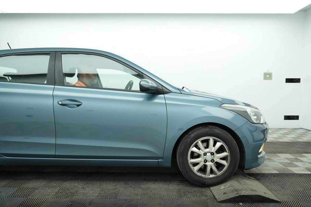 Hyundai I20 1L Se Blue #3