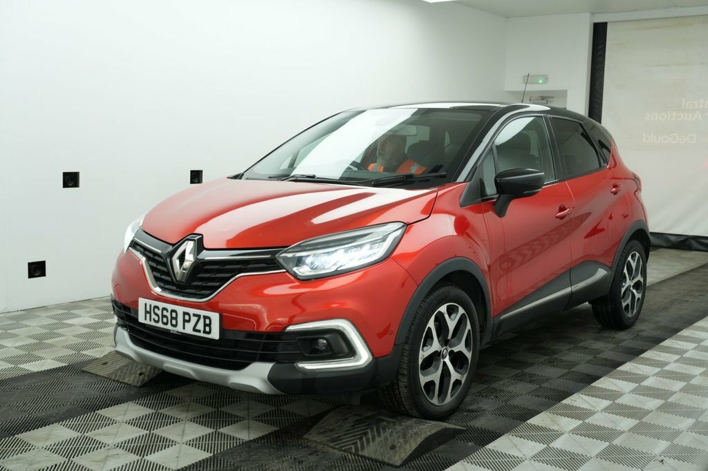 Renault Captur 1.5L Gt Line Red #2
