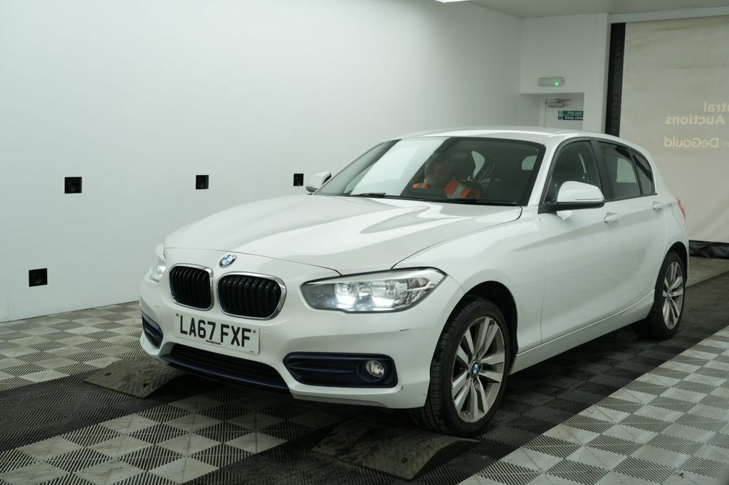 BMW 1 Series 1.5L Sport White #2