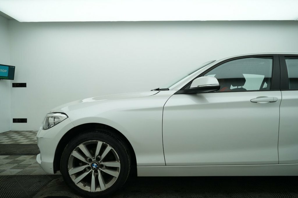 BMW 1 Series 1.5L Sport White #4