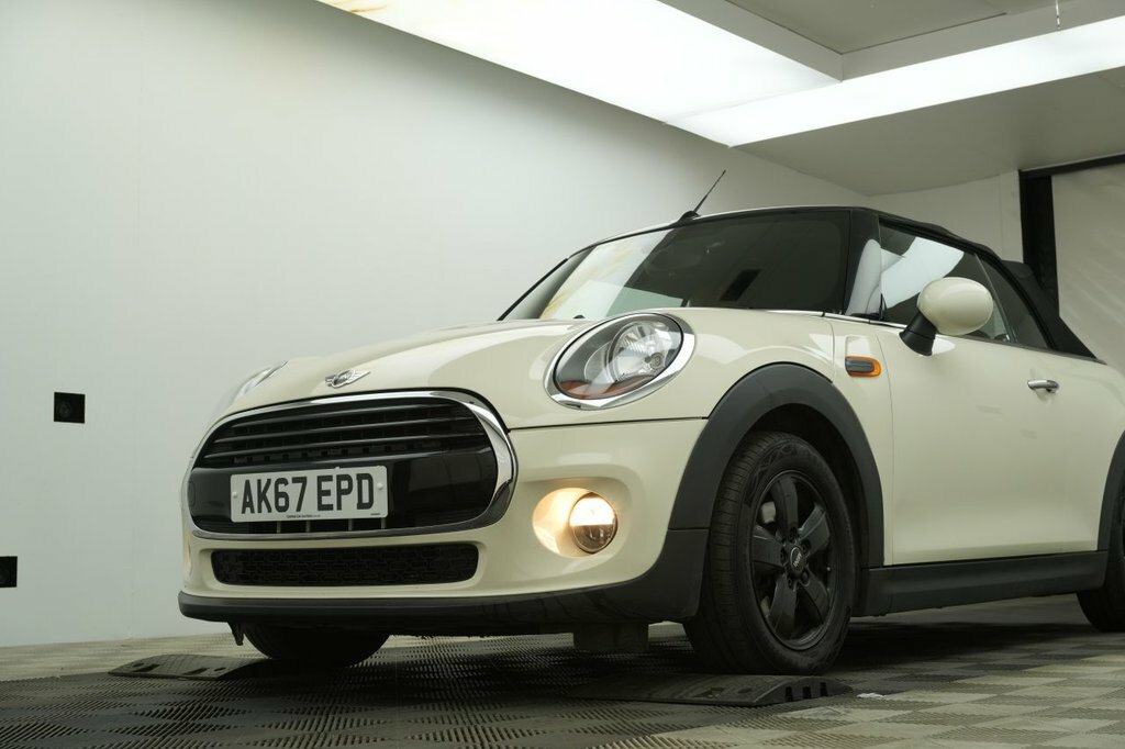 Mini Convertible 1.5L Cooper White #6
