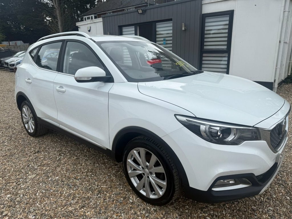 MG ZS 1.5L Excite White #2