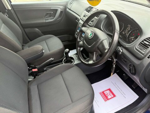 Skoda Fabia 1.4 Tdi Pure Drive Scout Silver #16