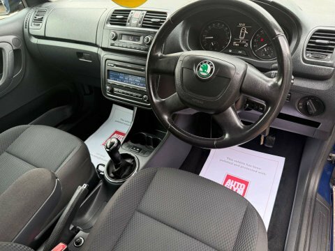 Skoda Fabia 1.4 Tdi Pure Drive Scout Silver #12