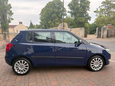 Skoda Fabia 1.4 Tdi Pure Drive Scout Silver #3