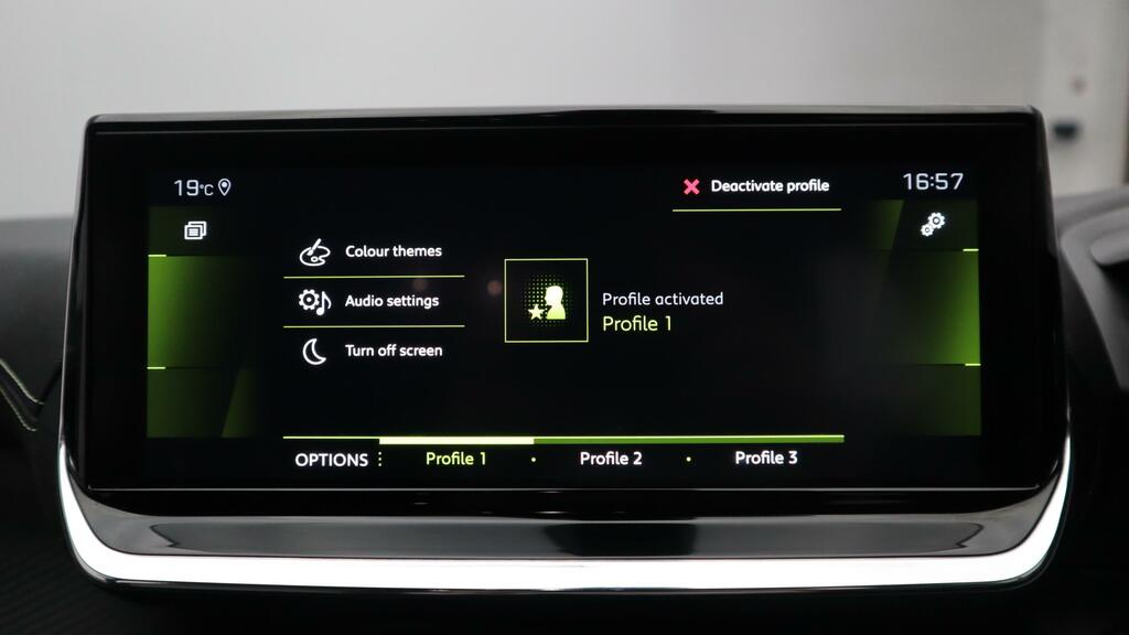 Peugeot 208 Puretech Allure Premium Ss White #30