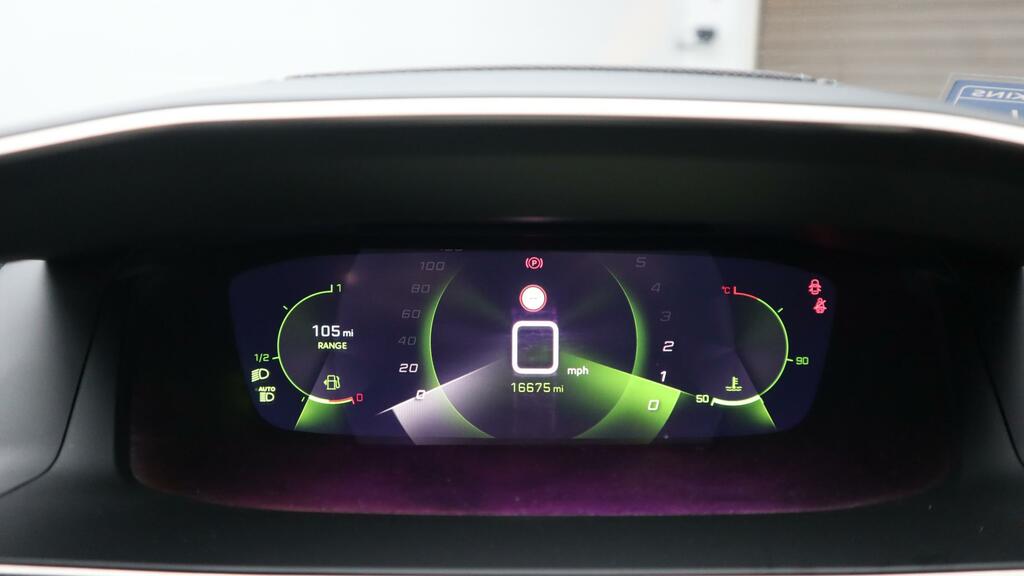 Peugeot 208 Puretech Allure Premium Ss White #16