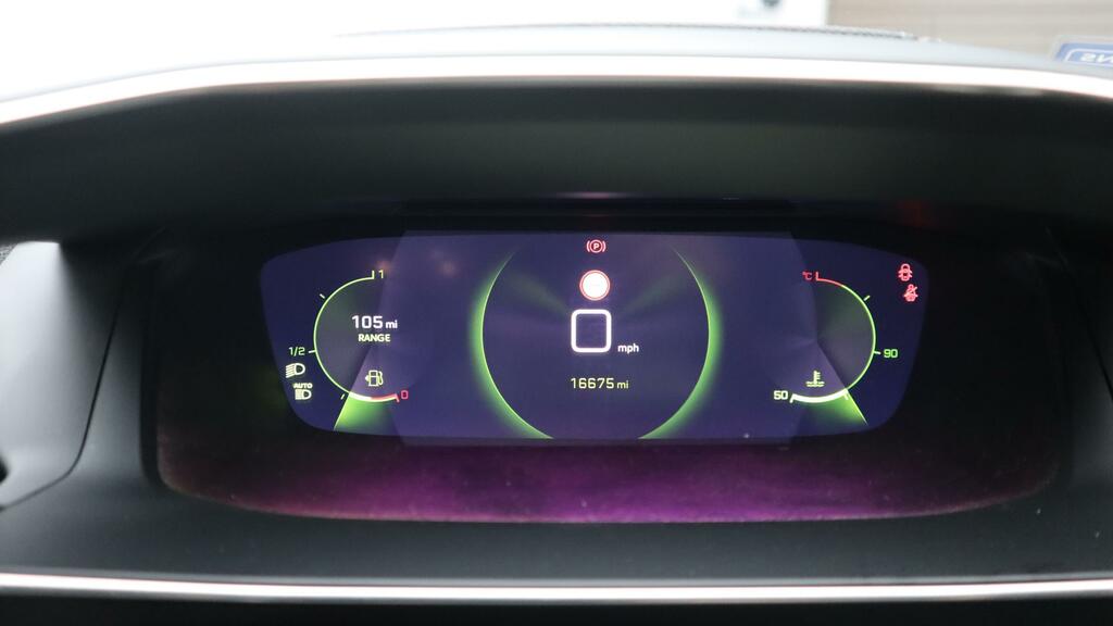 Peugeot 208 Puretech Allure Premium Ss White #19