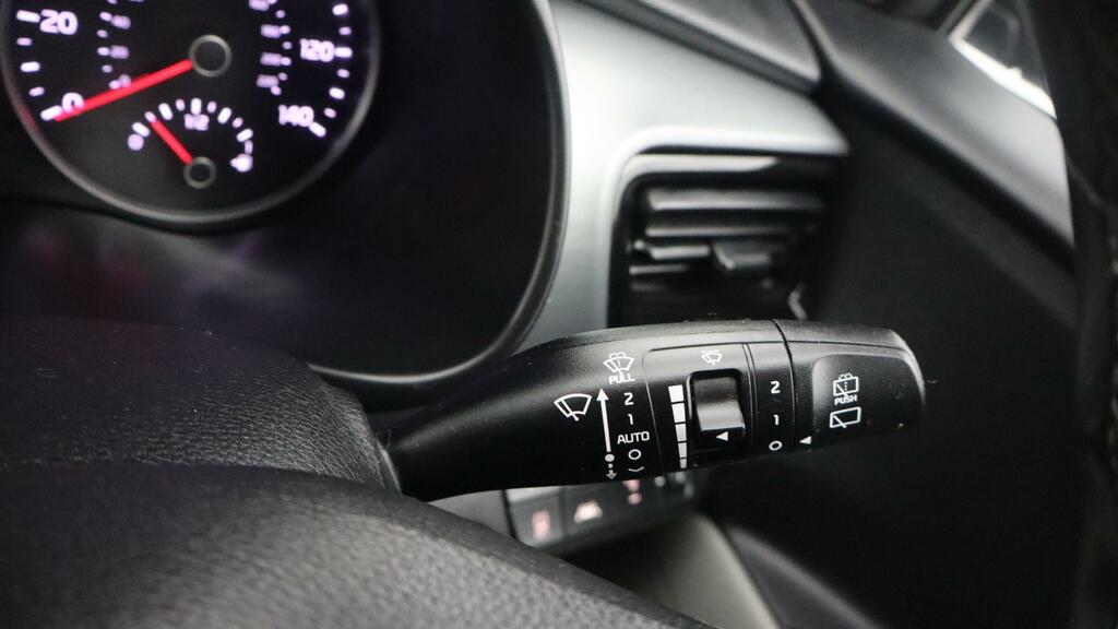 Kia Stonic 1.0 T Gdi 4 Suv Dct Ss Grey #25