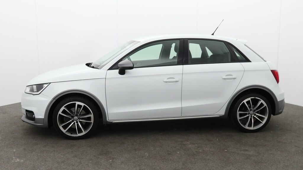 Audi A1 1.4 Tfsi Sport Sportback S Tronic Euro 6 Ss Black #6