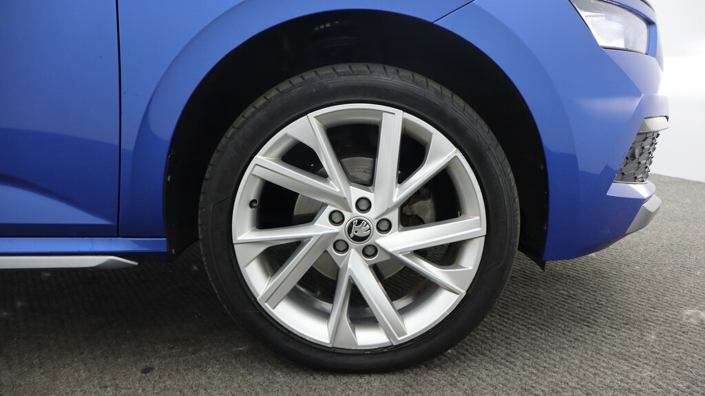 Skoda Kamiq 1.0 Tsi 110 Se Drive Grey #33