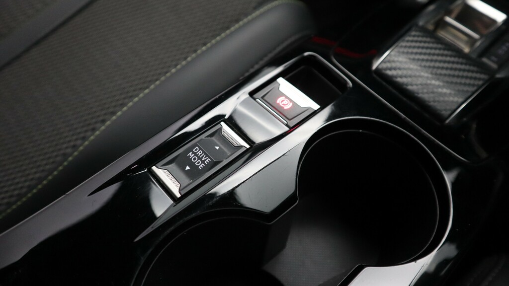 Peugeot 2008 1.2 Hybrid 136 Gt E-dsc6 Black #28