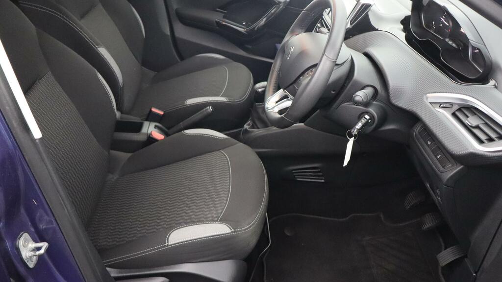 Peugeot 208 1.2 Puretech Xs White Euro 6 Orange #21