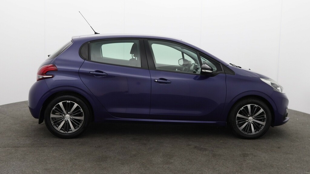 Peugeot 208 1.2 Puretech Xs White Euro 6 Orange #2