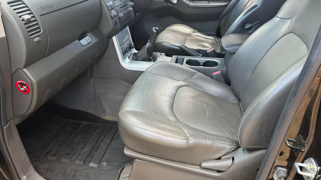 Nissan Navara Navara Tekna Dci Grey #8