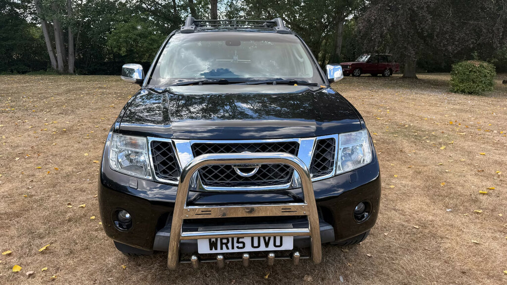 Nissan Navara Double Cab Pick Up Tekna 2.5Dci 190 4Wd Pick Up Di Black #2